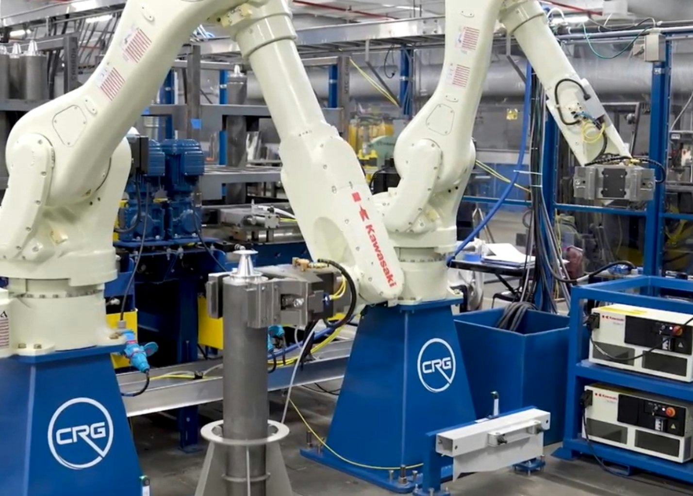 two robots kawasaki palletizing and depallatezation robot